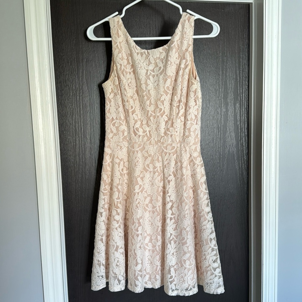 SPEECHLESS Blush Pink Lace Dress